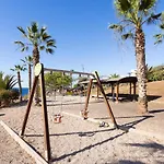 Daire Home2book Comfy Beachfront
