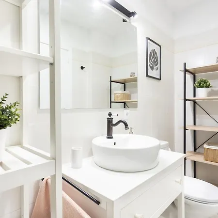 Home2book Comfy Beachfront Radazul