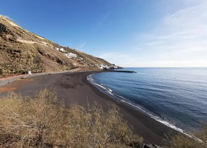 Home2book Comfy Beachfront Apartamento Radazul