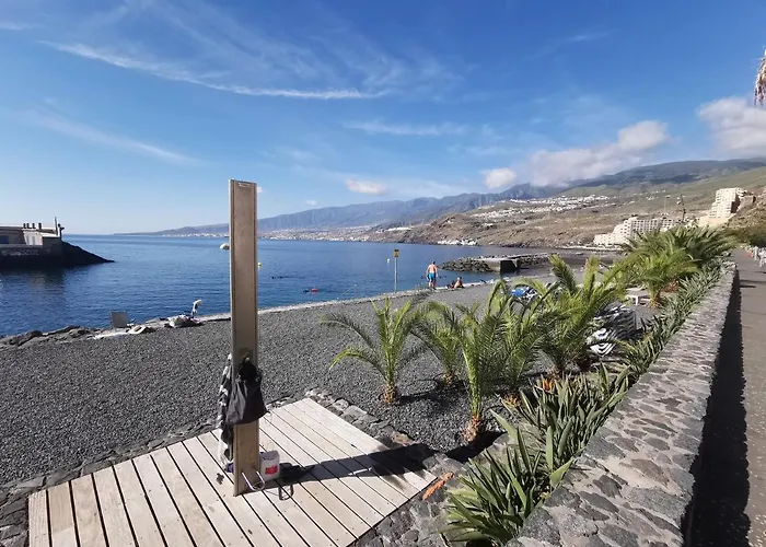 Home2book Comfy Beachfront Радазул