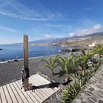 Home2book Comfy Beachfront Radazul