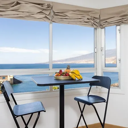 Home2book Comfy Beachfront Apartamento *