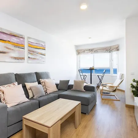 Home2book Comfy Beachfront Apartament *